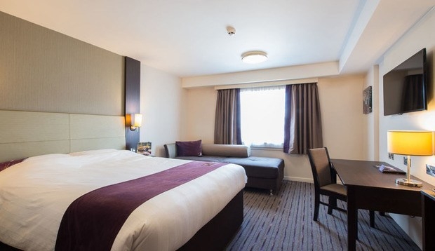 PREMIER INN LONDON BRENTFORD